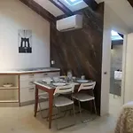 Bilocale Mansardato Zona Corso Buenos Aires Mm1-mm2 Lippi 2 Apartamento