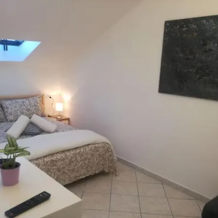 Bilocale Mansardato Zona Corso Buenos Aires Mm1-mm2 Lippi 2 Apartamento *