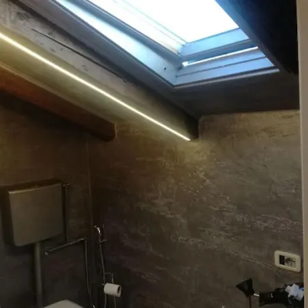 Lejlighed Bilocale Mansardato Zona Corso Buenos Aires Mm1-mm2 Lippi 2