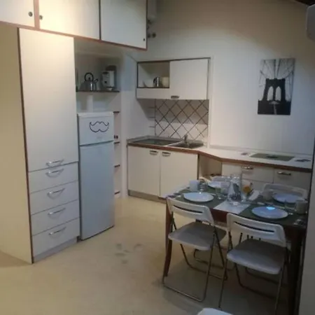 Bilocale Mansardato Zona Corso Buenos Aires Mm1-mm2 Lippi 2 Apartamento *